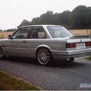 BMW 320i "Solgt".