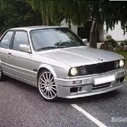 BMW 320i "Solgt".
