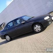 Opel Vectra 2000 solgt