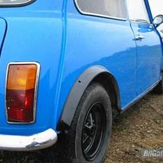 Mini Morris Mascot HOLDER I HI