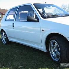 Peugeot 106 1,6 rallye **Solgt**