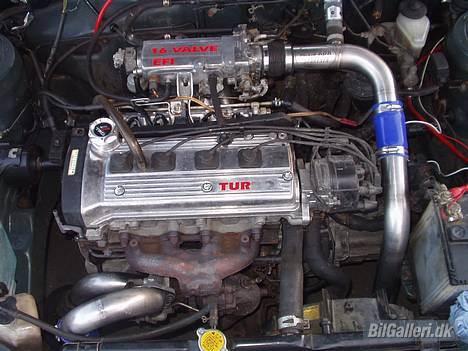 Toyota corolla under ombygning - nye rør billede 7