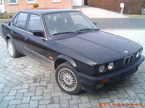 BMW 320i solgt  billede 3