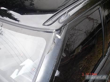 Mazda 323F 1.6i     SOLGT!!!  billede 3