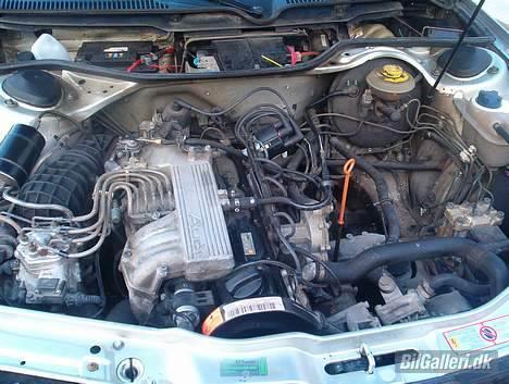 Audi 100 2.3E billede 3