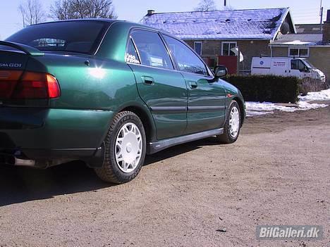 Mitsubishi Carisma billede 1