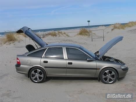 Opel Vectra b billede 1