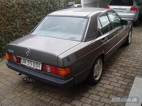 Mercedes Benz 190 E 2.0 solgtt billede 3