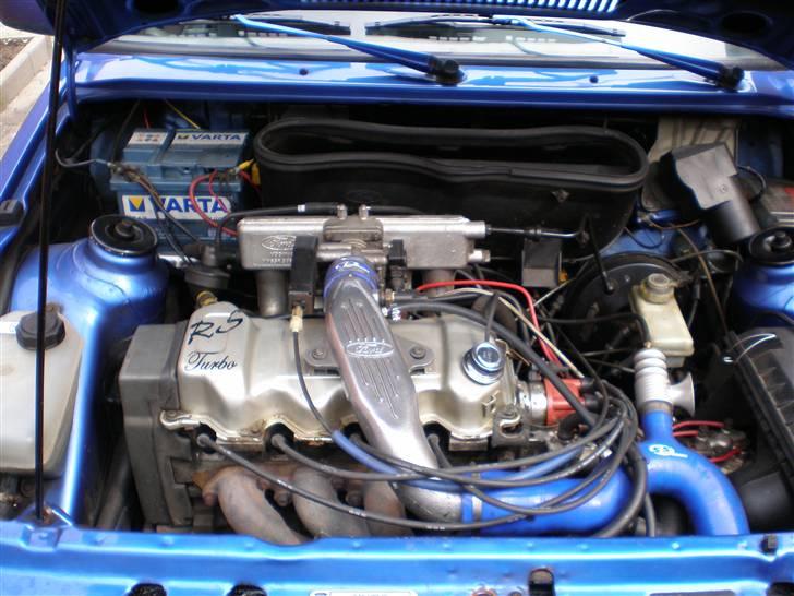 Ford Escort RS Turbo *SOLGT* - SFS slanger,blow off og chrom oliedæksel billede 12