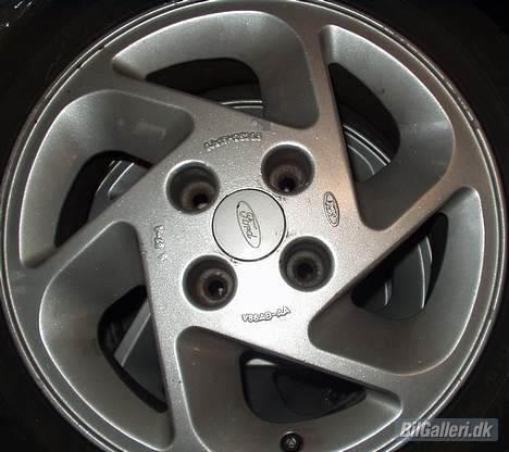 Ford escort  *solgt* - RS-TURBO fælgene billede 7