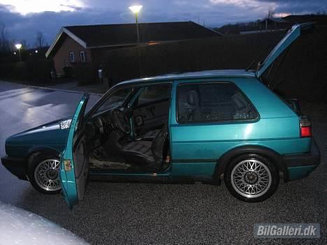 VW golf 2 (GTI-style) SOLGT - udluftning:P ---- med BBS vinterhjulene billede 9