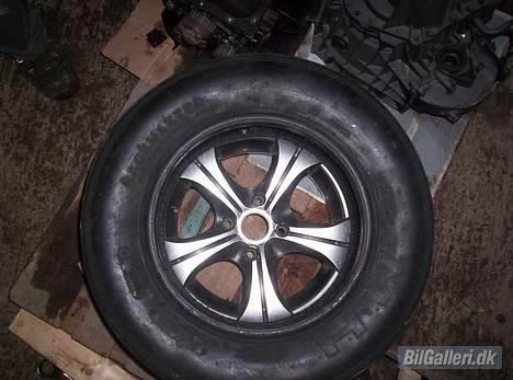 Toyota Starlet 320i - De nye slicks til DHB06 billede 18