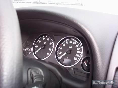Opel Astra G LTD - Crom Aluringe omkring spedo, omdrej, benz og olie temp.  billede 7
