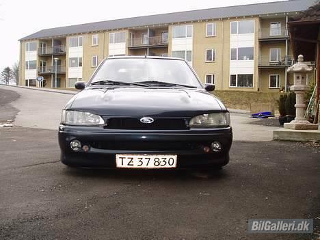 Ford Escort 1,6 16v(SOLGT) - Den lækre front!! billede 1