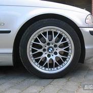 BMW 328i E46