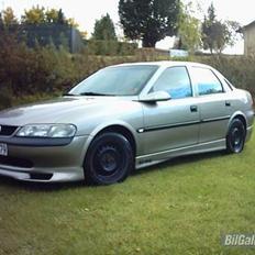 Opel vectra b solgt