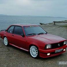 Opel Ascona B *PROJEKT*