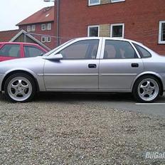Opel Vectra B - SOLGT