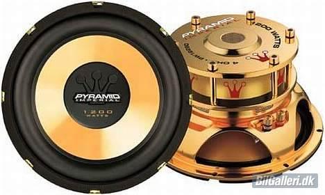 Peugeot 306 1,8xs - bestilles til bagagerummet.. nøøj, hvor er de fine.. billede 9