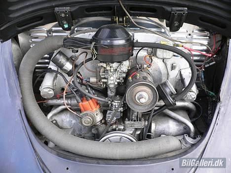 VW 1302 - Motoren, den er da voldsom, eller not :P billede 3