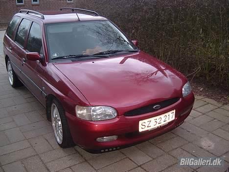 Ford Escort HERSTAL EDITION St billede 14