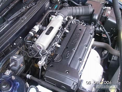 Hyundai Elantra 1,6 - Ja, den fortjener da et billede mere :) billede 10