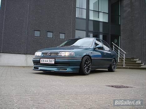 Opel Vectra A // SOLGT billede 1