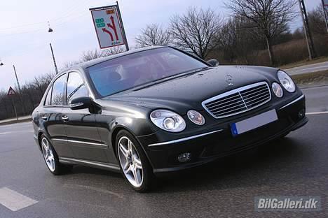 Mercedes Benz E55 AMG billede 6