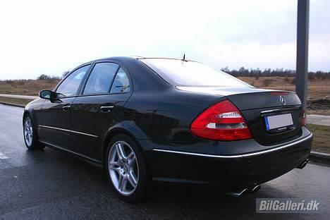 Mercedes Benz E55 AMG billede 7