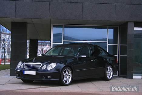 Mercedes Benz E55 AMG billede 8