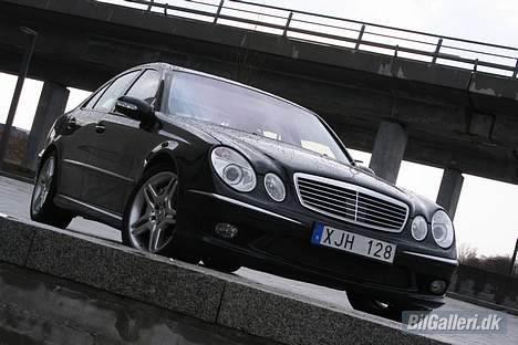 Mercedes Benz E55 AMG billede 14