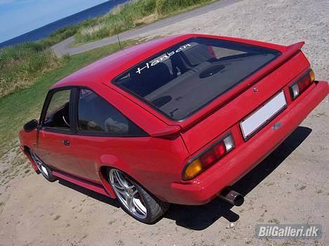 Opel Manta B CC - Hansen i bagruden, og et mindre Hansen i forruden billede 16