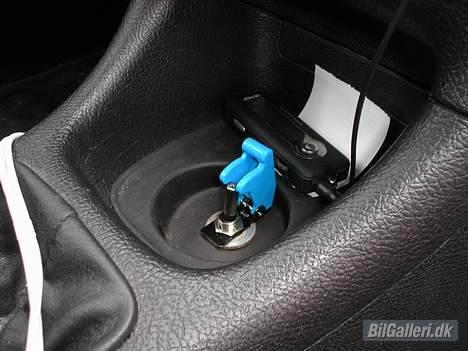 Peugeot 206 1.6 XS SOLGT - Kontakten til mit neon billede 10