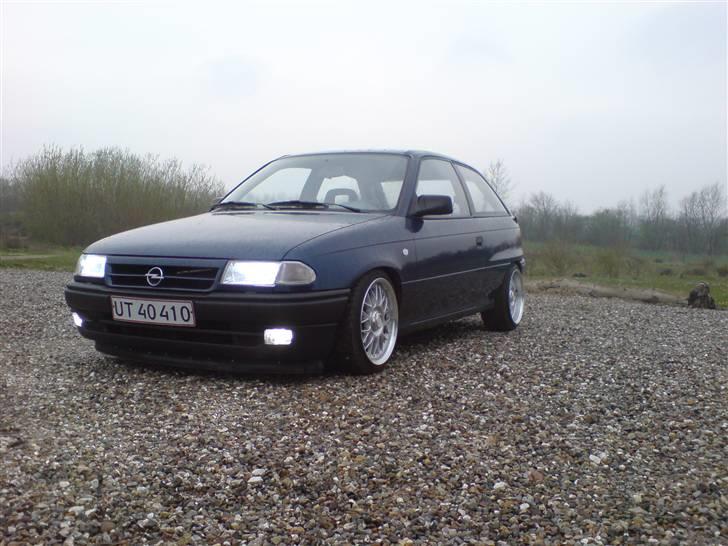 Opel astra f DØD - findes der noget bedre billede 1