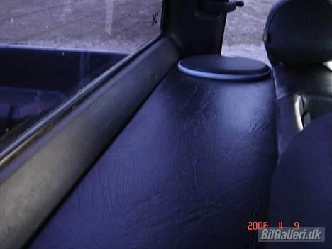 Toyota hilux-lowlux solgt - hjemme lavet hatte hylde med 6x9" højtalere billede 15