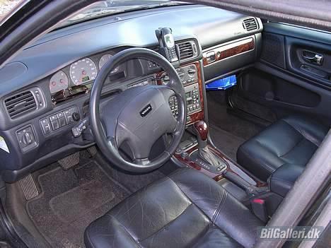 Volvo V70 TDI solgt! billede 6