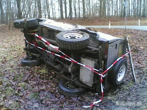 Ford ANGLIA   DØD OG BEGRAVET billede 9