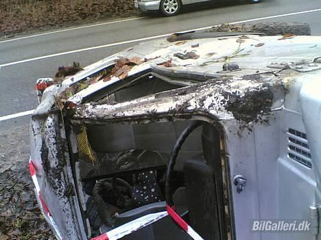 Ford ANGLIA   DØD OG BEGRAVET -  en god vens bil eller var hans bil billede 12