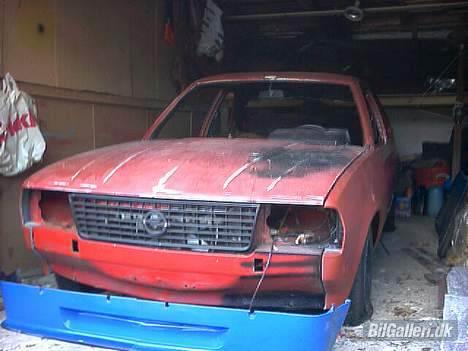 Opel Ascona B *PROJEKT* - Nice den skal nok blive flot engang (Håber jeg da) billede 2