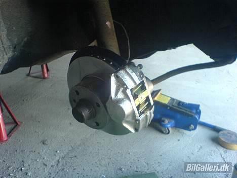 BMW E21 315 ETA solgt - Så er fronten lavet om til 323, men skal laves om igen til noget bedre !!!! billede 10