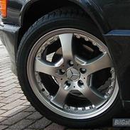 Mercedes Benz 190E 2,3-16