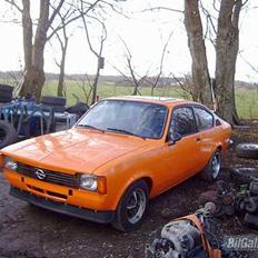 Opel kadett c coupe 2.o  SOLGT