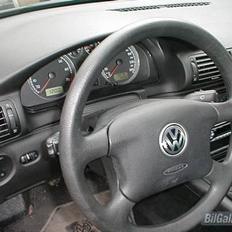 VW PASSAT SOLGT