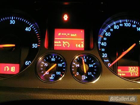 VW passat stc comfortline - Kodet til km/l i stedet for l/100km billede 15