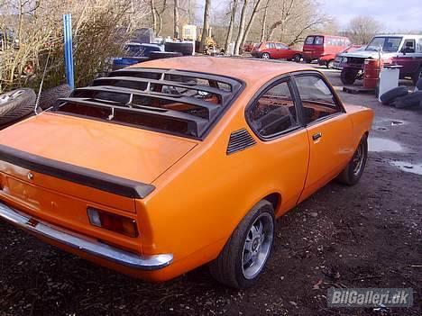 Opel kadett c coupe 2.o  SOLGT - bagrude visir nice billede 5