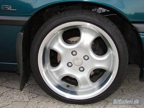 Opel Vectra A (Solgt) billede 3