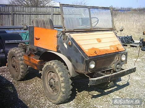 Mercedes Benz unimog 411 SOLGT  - her er jeg lige startet på den billede 1