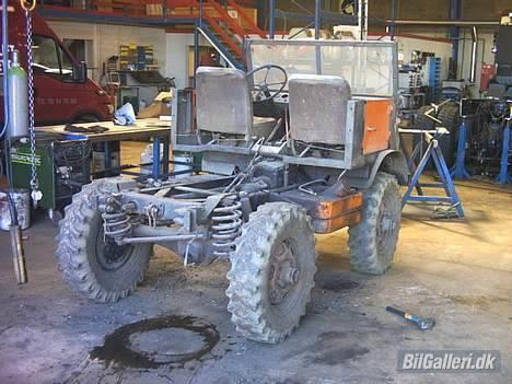 Mercedes Benz unimog 411 SOLGT  - ja så er vi igang billede 5