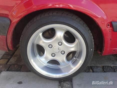 VW golf 2 solgt - 9" fælg i bag billede 5