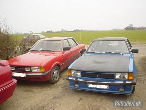 Ford taunus(den røde bisse) - her begge mine bisser billede 12